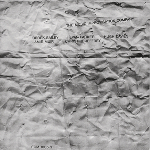 和女友在厨房做爰疯狂
