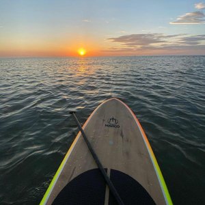 和女友在厨房做爰疯狂
